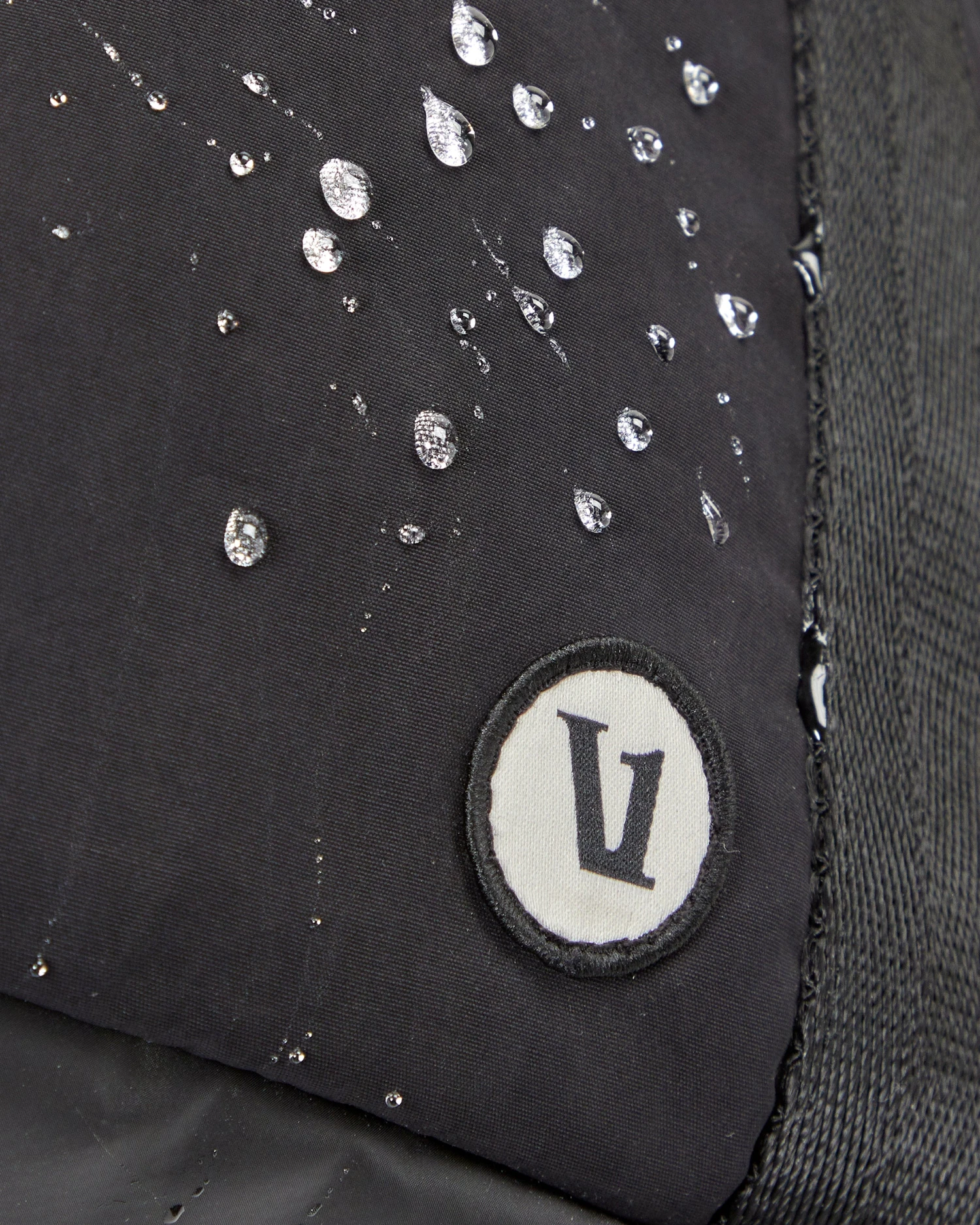 V1 Convertible Tote | Black - Image 7