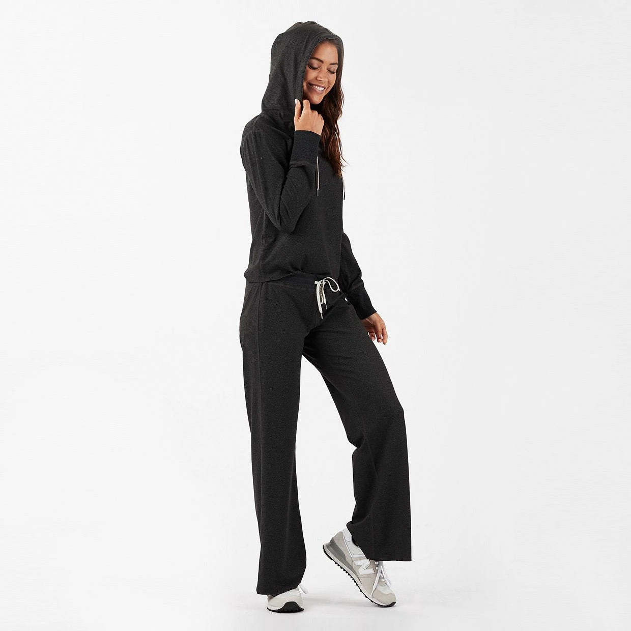 Sequoia Crop Hoodie | Black Heather - Image 5