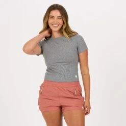 Pose Fitted Tee | Medium Heather Grey