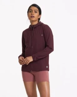 Womens Outdoor Trainer Shell | Ruby Linen Texture